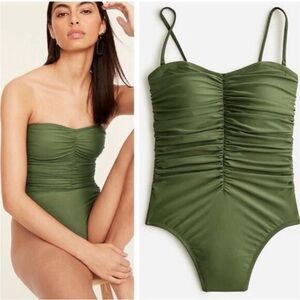 NWT J.Crew Rushed High Cut Sweetheart Neck Swimsuit. Size:6. Excellent condition